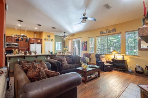 2431 Emerald Lake Ln, Elk Grove CA  95758-3608 exterior