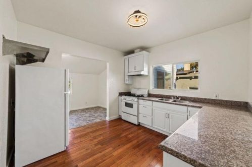 4701 Fairfax Ave, Oakland CA  94601-4809 exterior
