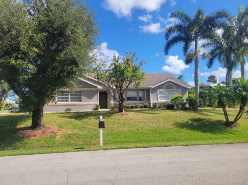 4485 Tabor St, Port Saint Lucie, FL 34953-6739