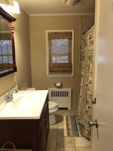 280 Windsor Ave, Brightwaters, NY 11718-1402