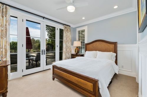 14 Morning Lgt, Newport Beach CA  92657-1654 exterior