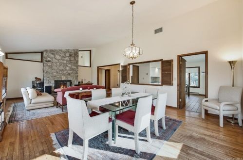 114 Warren St, Somers Town, NY 10589-1923