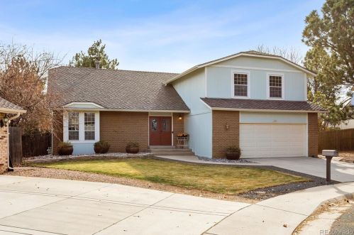 10848 Maplewood Dr, Englewood, CO 80111-5737