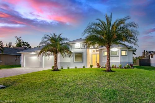 233 35th Pl, Cape Coral, FL 33993-6972