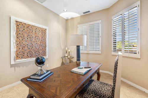 2 King Edward Ct, Rancho Mirage CA  92270-1621 exterior