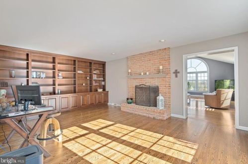 4312 Wyndemere Cir, Schnecksville PA  18078-3529 exterior