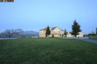 333 Corrie Pl, Alamo, CA 94507-2063