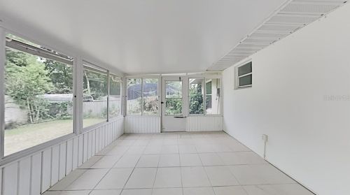 584 Oakwood Ave, Orange City FL  32763-4211 exterior