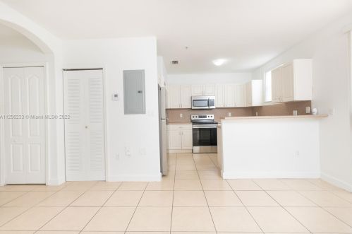 8129 36th Ave, Hialeah, FL 33018-1824