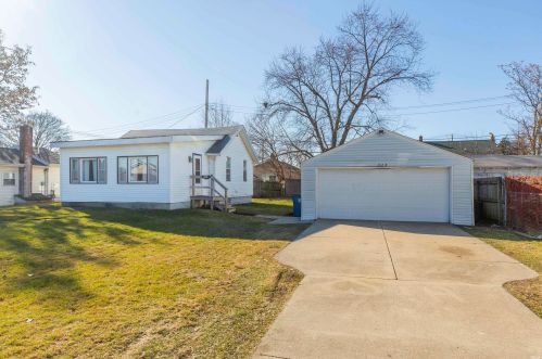 523 Berlin Ave, Mishawaka IN  46544-1503 exterior