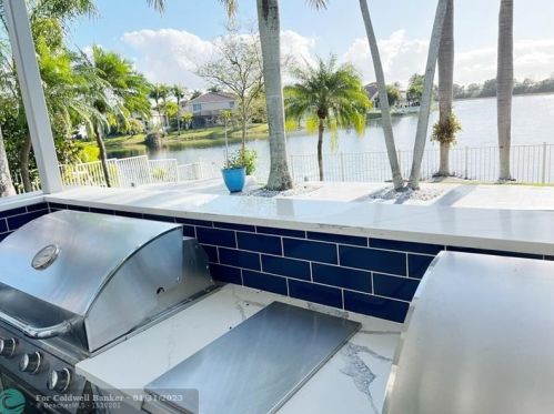 3591 177th Ave, Hollywood FL  33029-1666 exterior