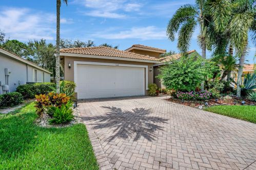 5142 Palazzo Pl, Boynton Beach, FL 33437-2072
