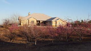 8627 Sahara Rd, Phelan, CA 92371-4299