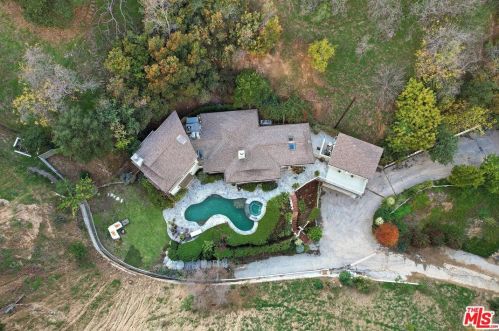 3531 Coldwater Canyon Ave, North Hollywood CA  91604-4060 exterior