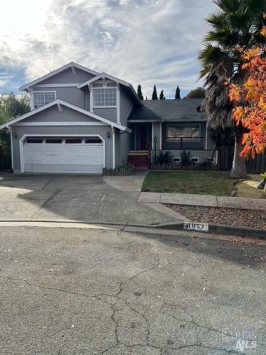 1957 Marsh Creek Ct, Santa Rosa, CA 95403-7920