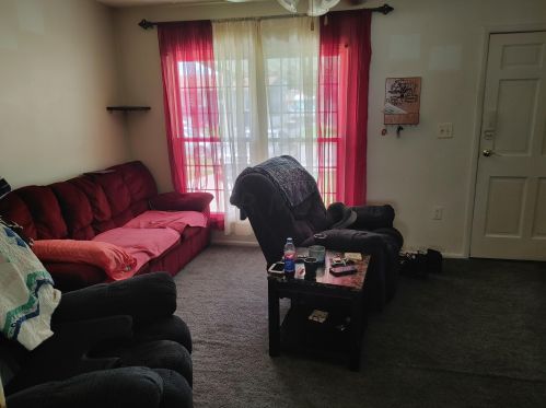 811 Catalina Dr, Marion, OH 43302-6041