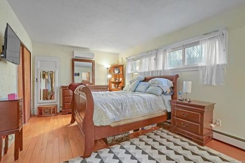 20 Mockingbird Ln, Washingtonville NY  10992-1711 exterior