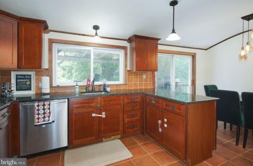 434 Lakeview Ave, Tavistock NJ  08033-1612 exterior