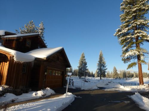 12238 Lookout Loop, Truckee CA  96161-4528 exterior