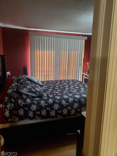 69 New York Ave, Newark NJ 07105-1210 exterior