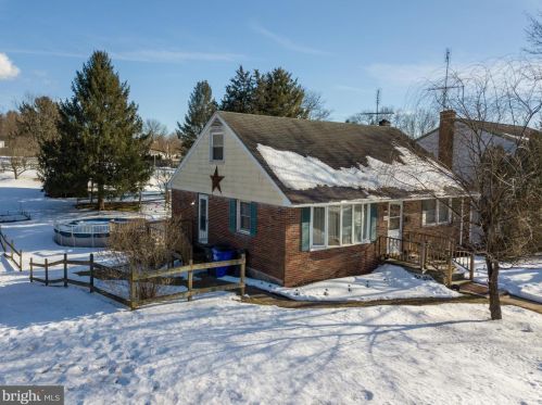 476 Belmont St, Pottstown, PA 19464-5125