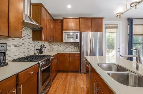 1121 Blair Way, Austin, TX 78704-5443