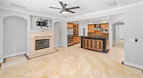 2321 Barn Swallow Ct, Elk Grove CA  95757-8140 exterior