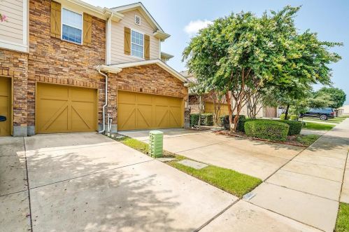 2024 Oklahoma Ave, Plano TX  75074-2062 exterior