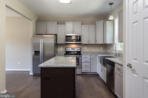 13006 Jacksons Ford Rd, Spotsylvania, VA 22551-7805