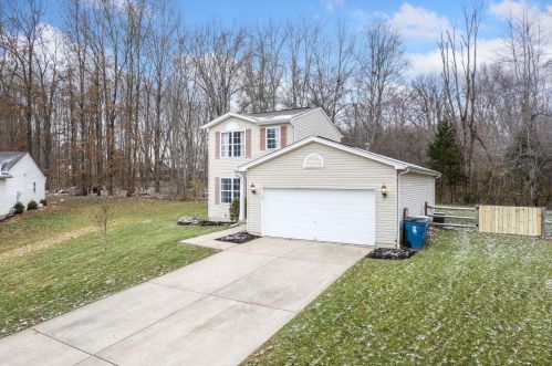 2045 River Birch Dr, Amelia, OH 45102-2320