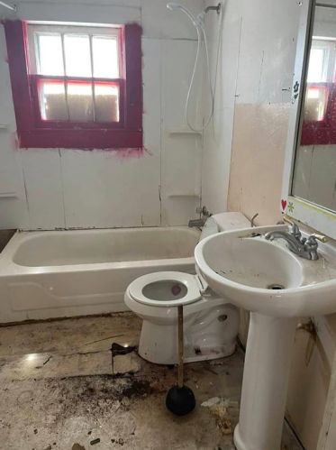 1212 Sayle St, Greenville TX  75402-6368 exterior