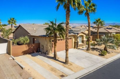 828 Mira Grande, Palm Springs CA  92262-1209 exterior