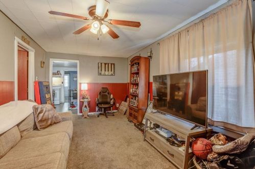 210 Allen St, Franklin OH  45005-2106 exterior