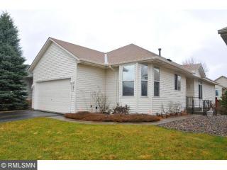 443 Bluebird Ln, Saint Paul, MN 55125-5322