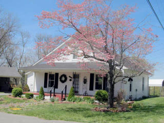 407 Mountain St, Smithville, TN 37166-1605