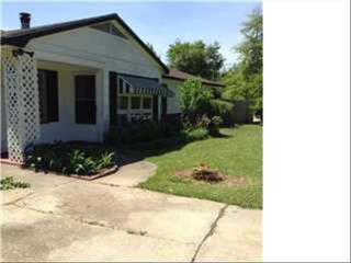 1211 Creekway Dr, Mobile, AL 36605-3748