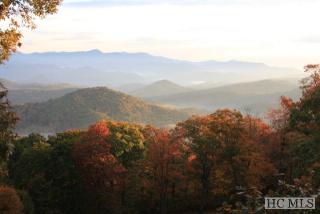 2309 Fowler Rd, Glenville, NC 28736-6311