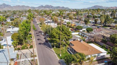 4133 35th St, Phoenix AZ  85018-4703 exterior