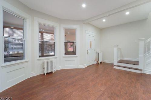 95 Shephard Ave, Newark NJ  07112-2023 exterior