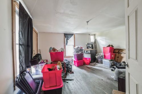 25 Shady Ave, North Charleroi PA  15022-1237 exterior