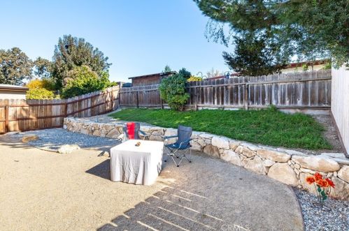 1830 Lark Ellen Dr, Lake Nacimiento CA  93446-3649 exterior