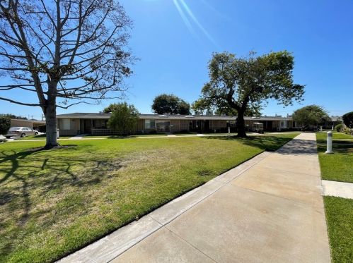 13824 Fresh Meadow Ln, Seal Beach, CA 90740-6904