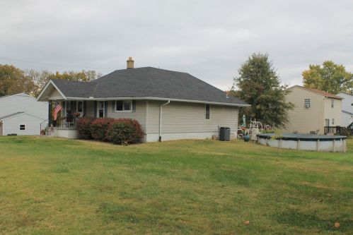 17 Deitrich Rd, Newport, KY 41076-1013