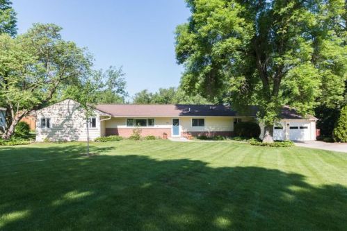 3721 Dawes Dr, Ames IA  50010-4110 exterior