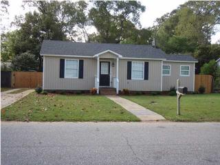 13 Lancaster Rd, Mobile, AL 36608-1903