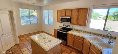 146 White Willow Pl, Tucson, AZ 85710-3219