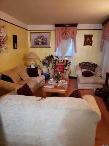 116-55 233rd St, Jamaica, NY 11411-2112