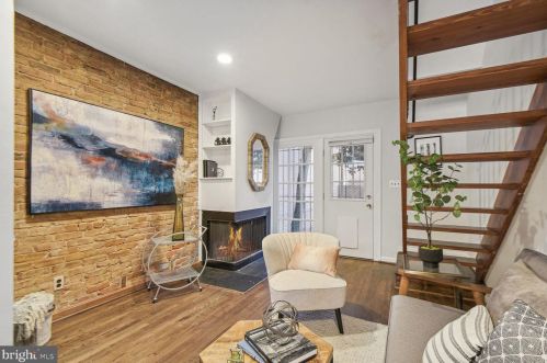 512 Groff Ct, Washington, DC 20002-4933