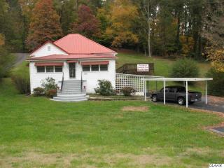 401 North St, Newport, TN 37821-2045