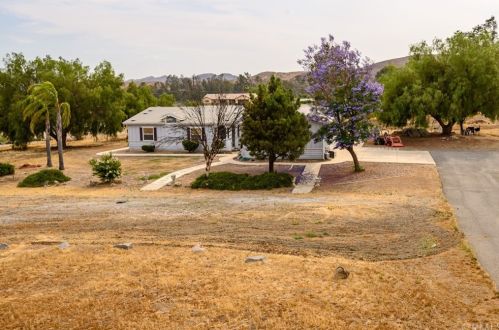 22721 Old Elsinore Rd, Perris CA  92570-8508 exterior